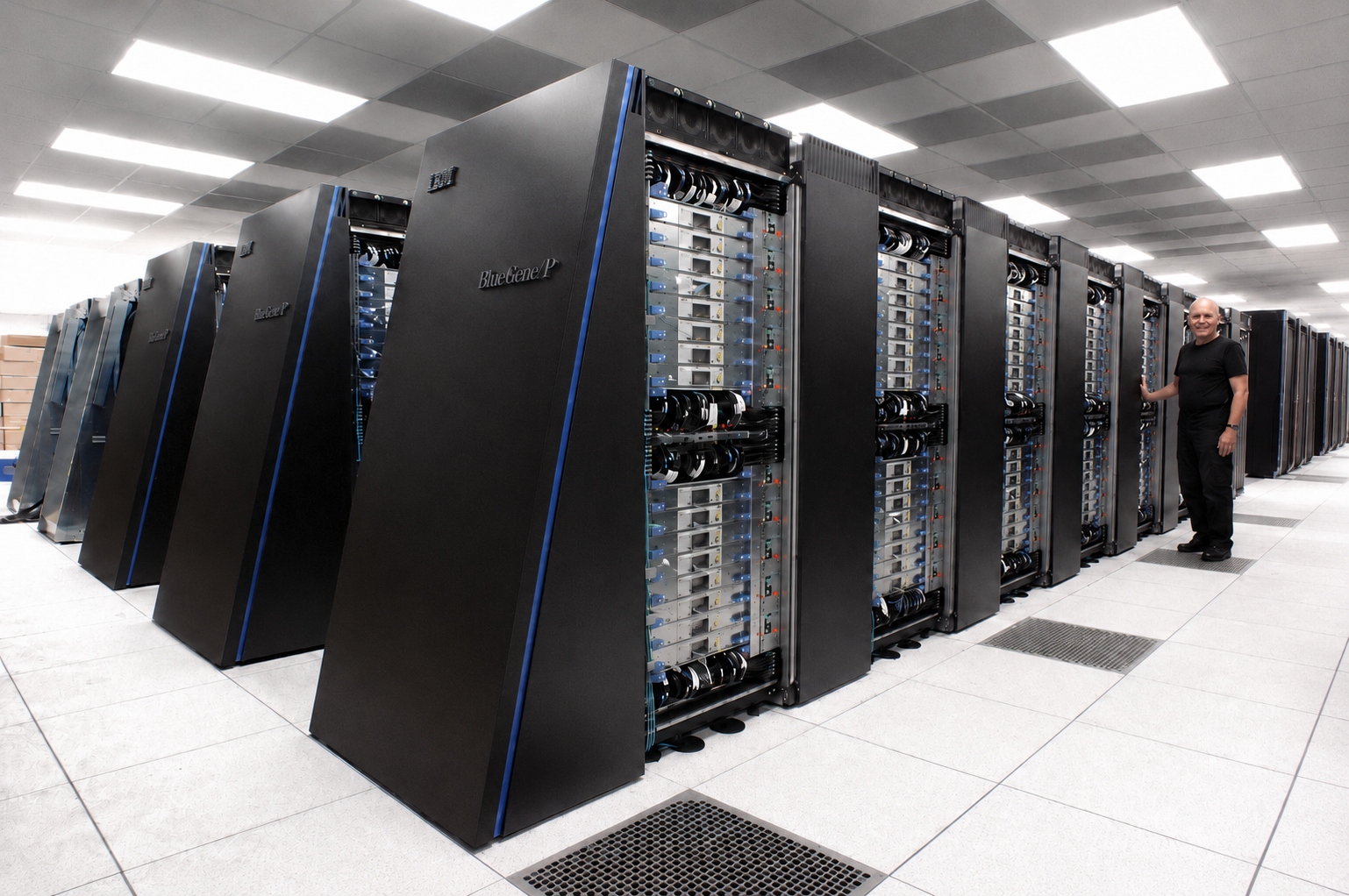Datacenter met serverracks – cloud en virtualisatie infrastructuur van Prius IT